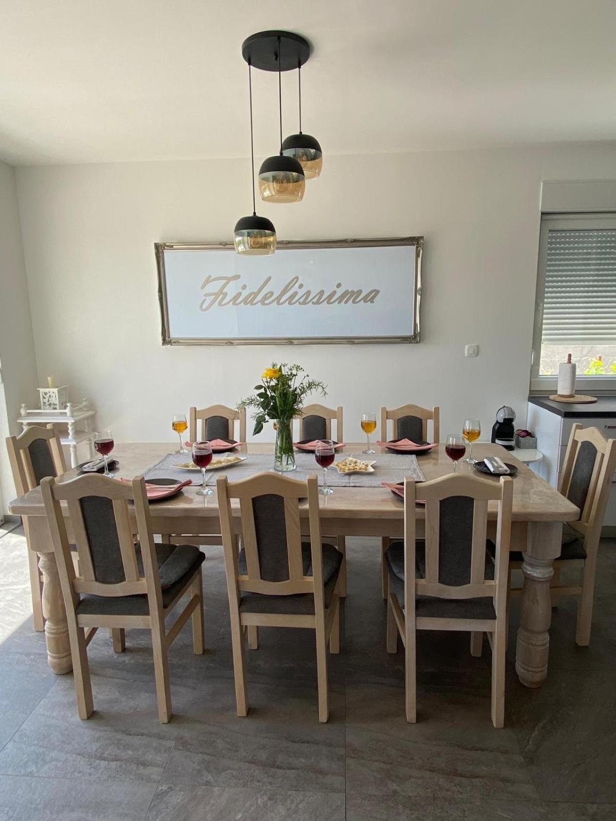 Villa Fidelissima Kaštela Eksteriør bilde